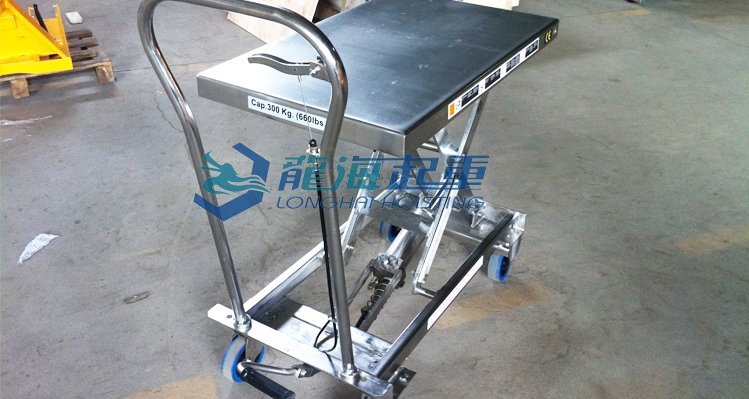 不銹鋼平臺車實物圖 不銹鋼平臺車實物圖